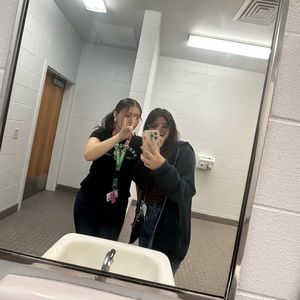 Meet your Posher, Meagan